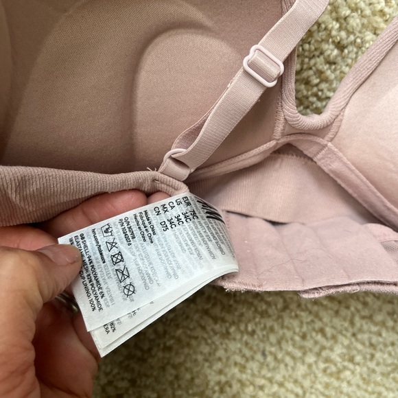 H&M Push up bra 36C. Gently used in good conditions! - Picture 3 of 3